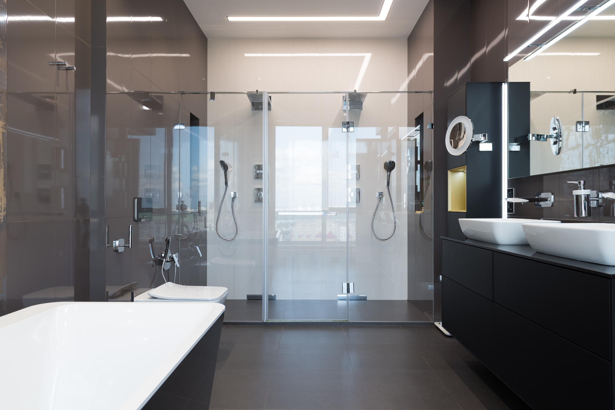 Custom glass shower doors in reno